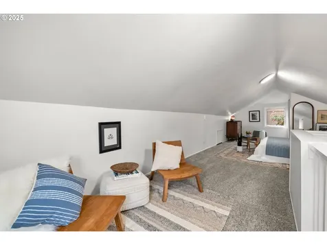3739 NE Fremont Street Portland OR 97212