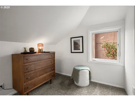 3739 NE Fremont Street Portland OR 97212