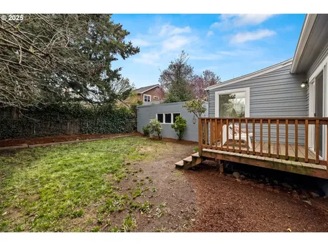 3739 NE Fremont Street Portland OR 97212