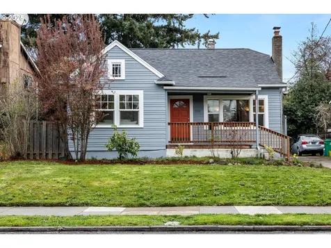 3739 NE Fremont Street Portland OR 97212