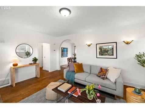 3739 NE Fremont Street Portland OR 97212