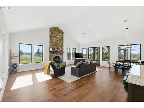 40327 Linn Haven Loop Lebanon OR 97355