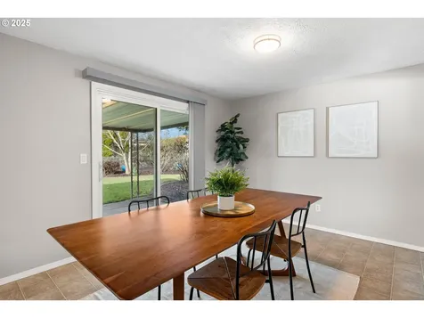 665 46th Avenue SE Salem OR 97317