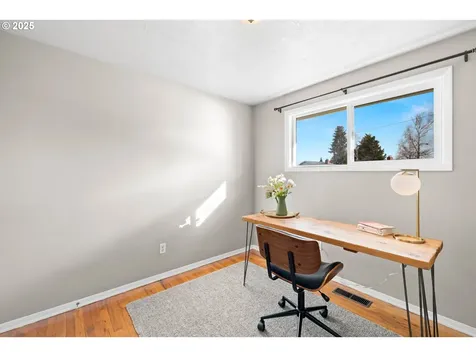 665 46th Avenue SE Salem OR 97317