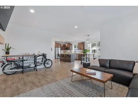 1271 NE Moore Avenue Estacada OR 97023