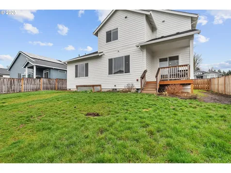 1271 NE Moore Avenue Estacada OR 97023