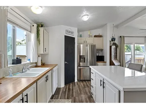 426 Cedar Street Yoncalla OR 97499