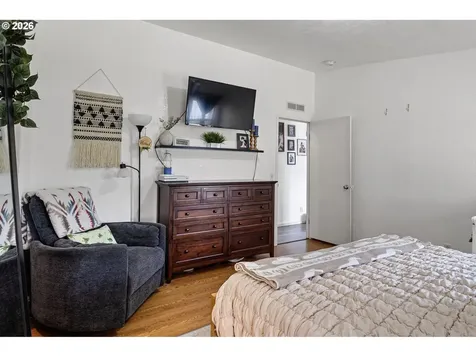 426 Cedar Street Yoncalla OR 97499
