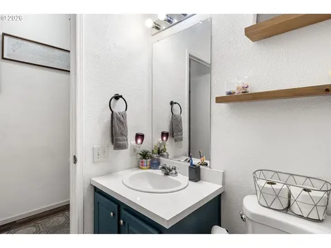 426 Cedar Street Yoncalla OR 97499