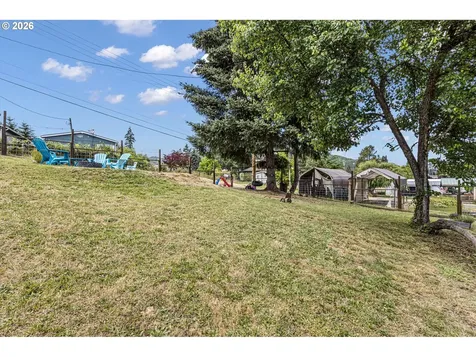 426 Cedar Street Yoncalla OR 97499