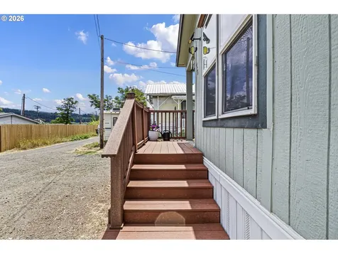 426 Cedar Street Yoncalla OR 97499