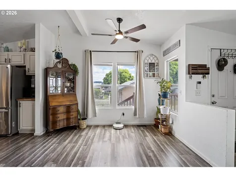 426 Cedar Street Yoncalla OR 97499
