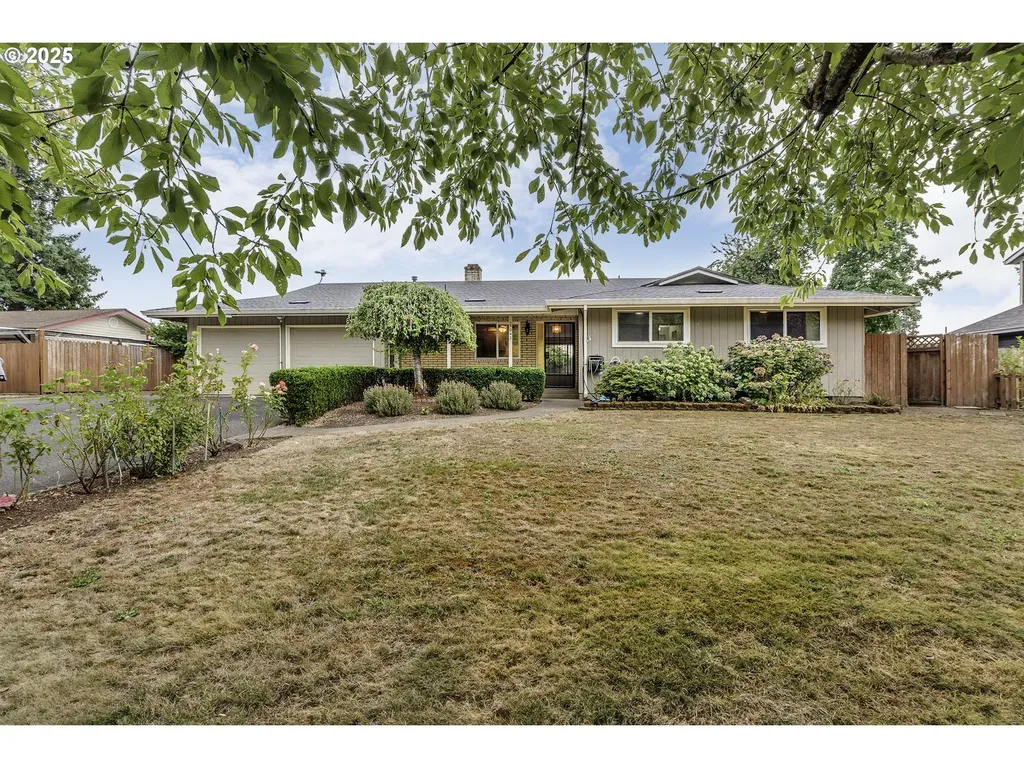 13042 Brookside Drive NE Aurora OR 97002