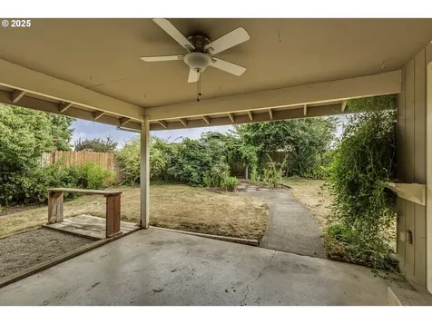 13042 Brookside Drive NE Aurora OR 97002