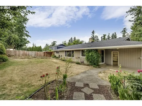 13042 Brookside Drive NE Aurora OR 97002