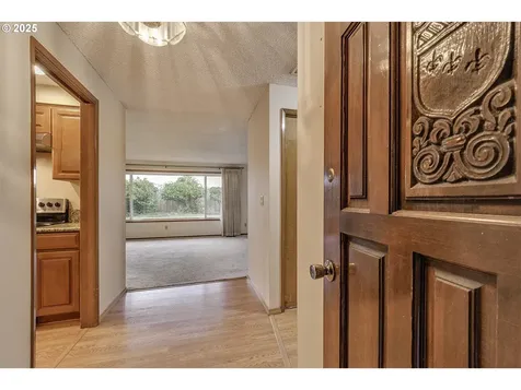 13042 Brookside Drive NE Aurora OR 97002