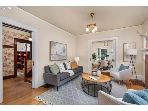 1124 SE Malden Street Portland OR 97202