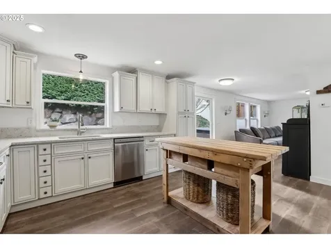 715 N 16th Court Ridgefield WA 98642