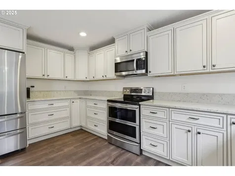 715 N 16th Court Ridgefield WA 98642