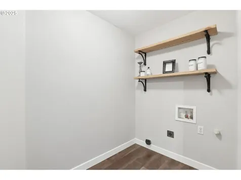 715 N 16th Court Ridgefield WA 98642