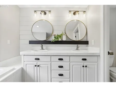 715 N 16th Court Ridgefield WA 98642