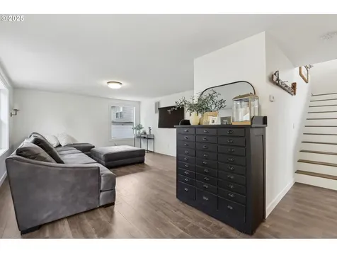 715 N 16th Court Ridgefield WA 98642