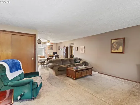 5904 NE 40th Street Vancouver WA 98661