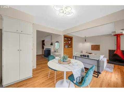 5225 SE 35th Avenue Portland OR 97202