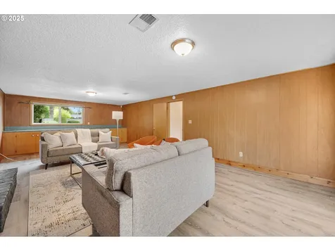 5225 SE 35th Avenue Portland OR 97202