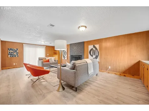 5225 SE 35th Avenue Portland OR 97202