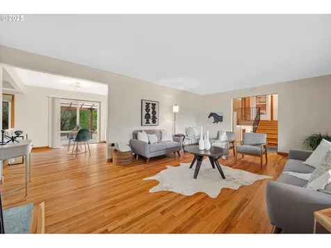 5225 SE 35th Avenue Portland OR 97202