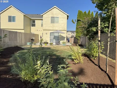 471 S Pine Street Canby OR 97013