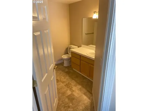 471 S Pine Street Canby OR 97013