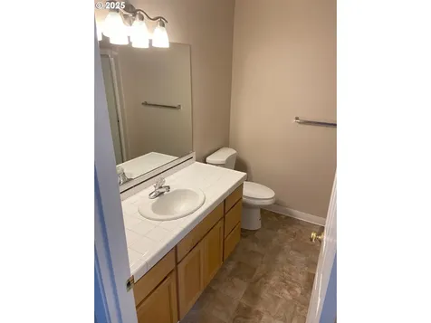 471 S Pine Street Canby OR 97013