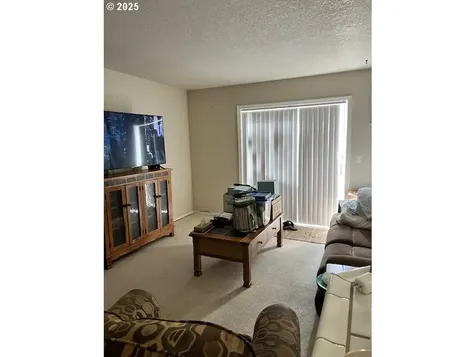 471 S Pine Street Canby OR 97013