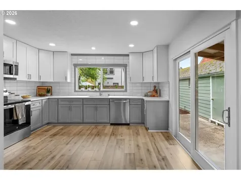 4314 NE 72nd Avenue Portland OR 97218