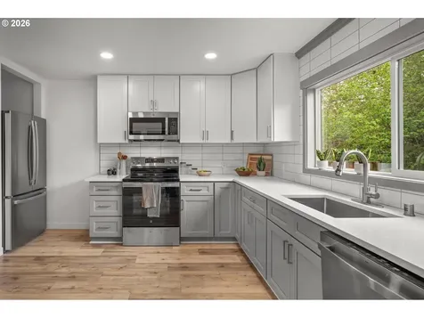 4314 NE 72nd Avenue Portland OR 97218