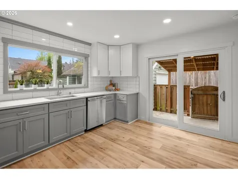 4314 NE 72nd Avenue Portland OR 97218