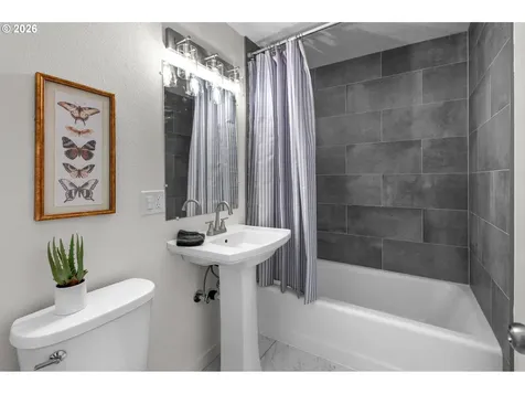 4314 NE 72nd Avenue Portland OR 97218