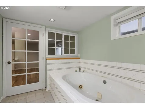 7275 SW Sylvan Court Portland OR 97225