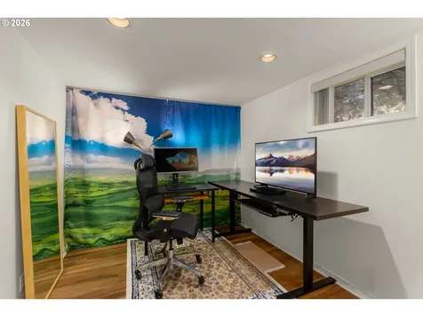 7275 SW Sylvan Court Portland OR 97225
