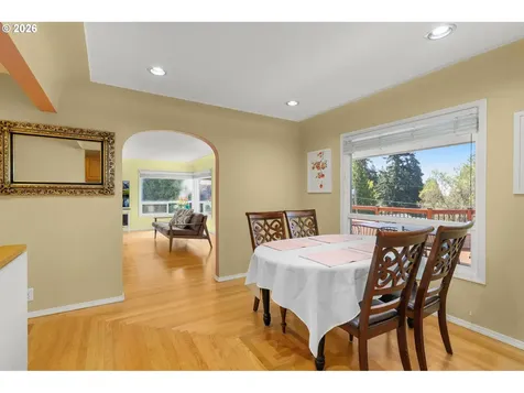 7275 SW Sylvan Court Portland OR 97225