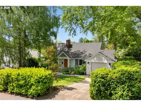 6021 SW 46th Avenue Portland OR 97221