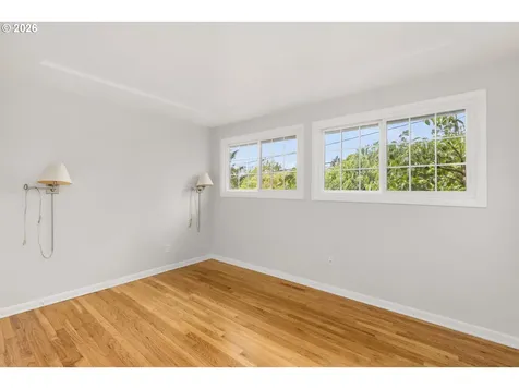 6021 SW 46th Avenue Portland OR 97221