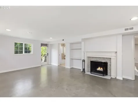 6021 SW 46th Avenue Portland OR 97221