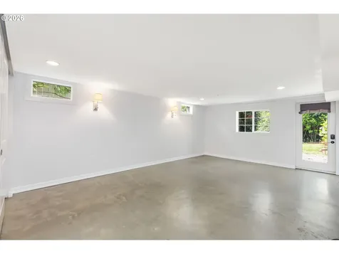 6021 SW 46th Avenue Portland OR 97221