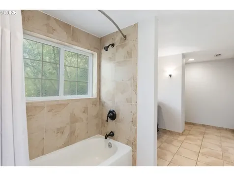 6021 SW 46th Avenue Portland OR 97221
