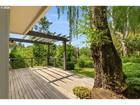 6021 SW 46th Avenue Portland OR 97221