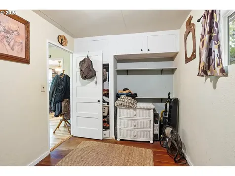 42799 Leaburg Drive Walterville OR 97489