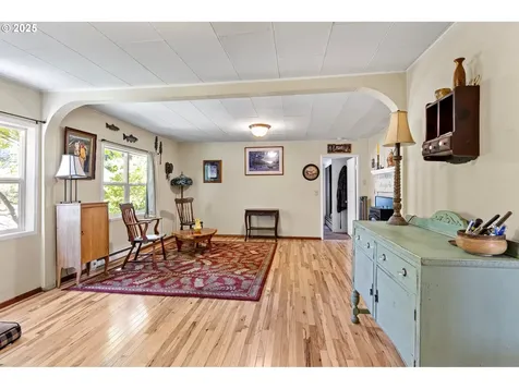 42799 Leaburg Drive Walterville OR 97489